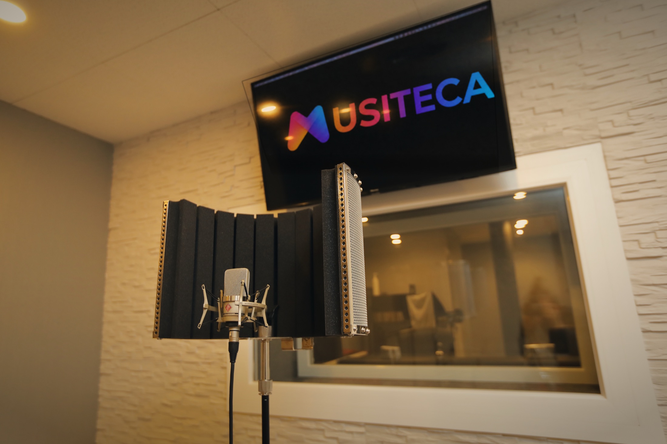 Sala de grabación de voces en Madrid