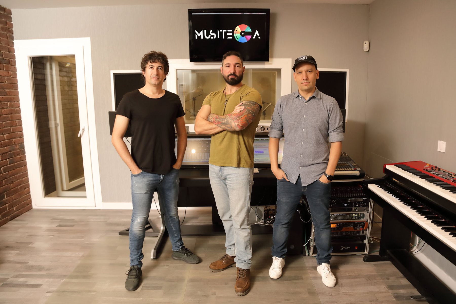 Equipo en el estudio